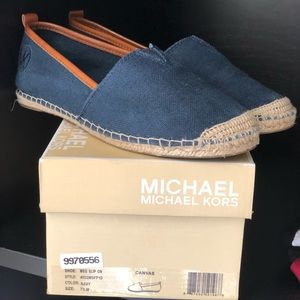 MK 7 1/2 Canvas slip on shoes